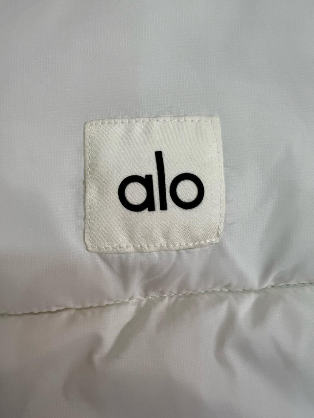 White Hooded Down Jacket