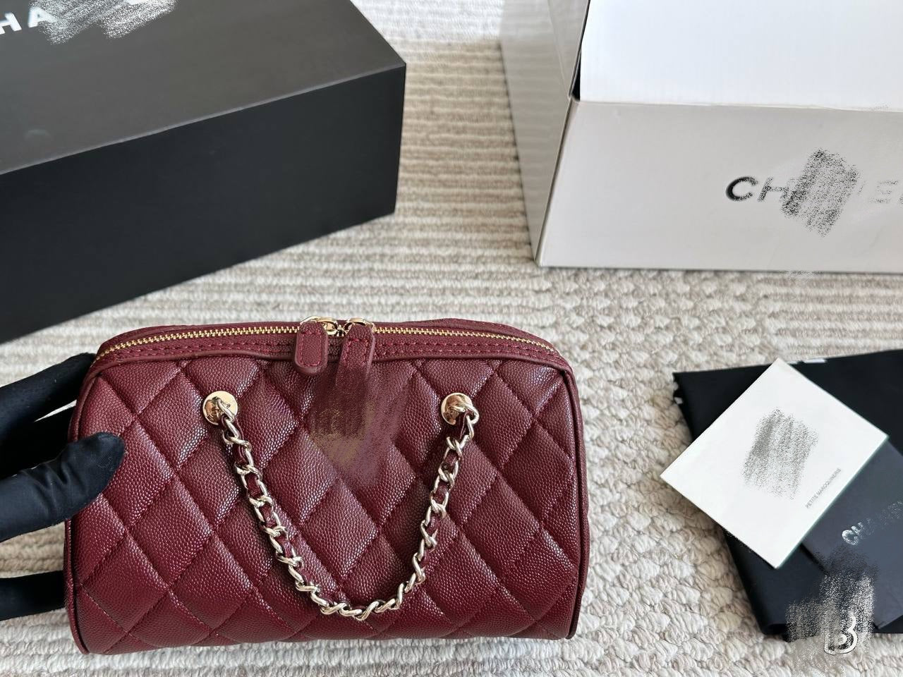 BURGUNDY CHA CHA ROUD BAG