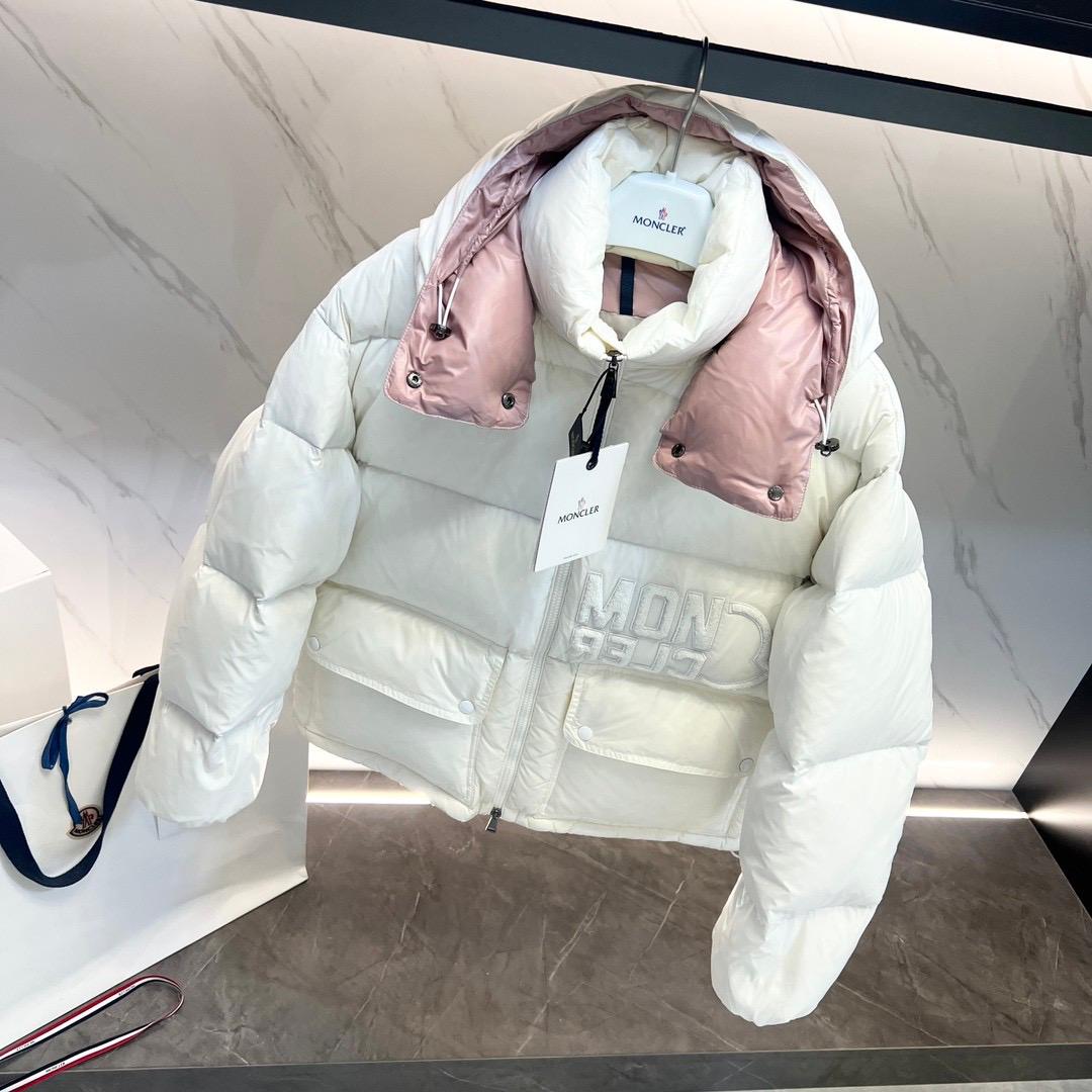 MONCLER WHITE LETTER COAT