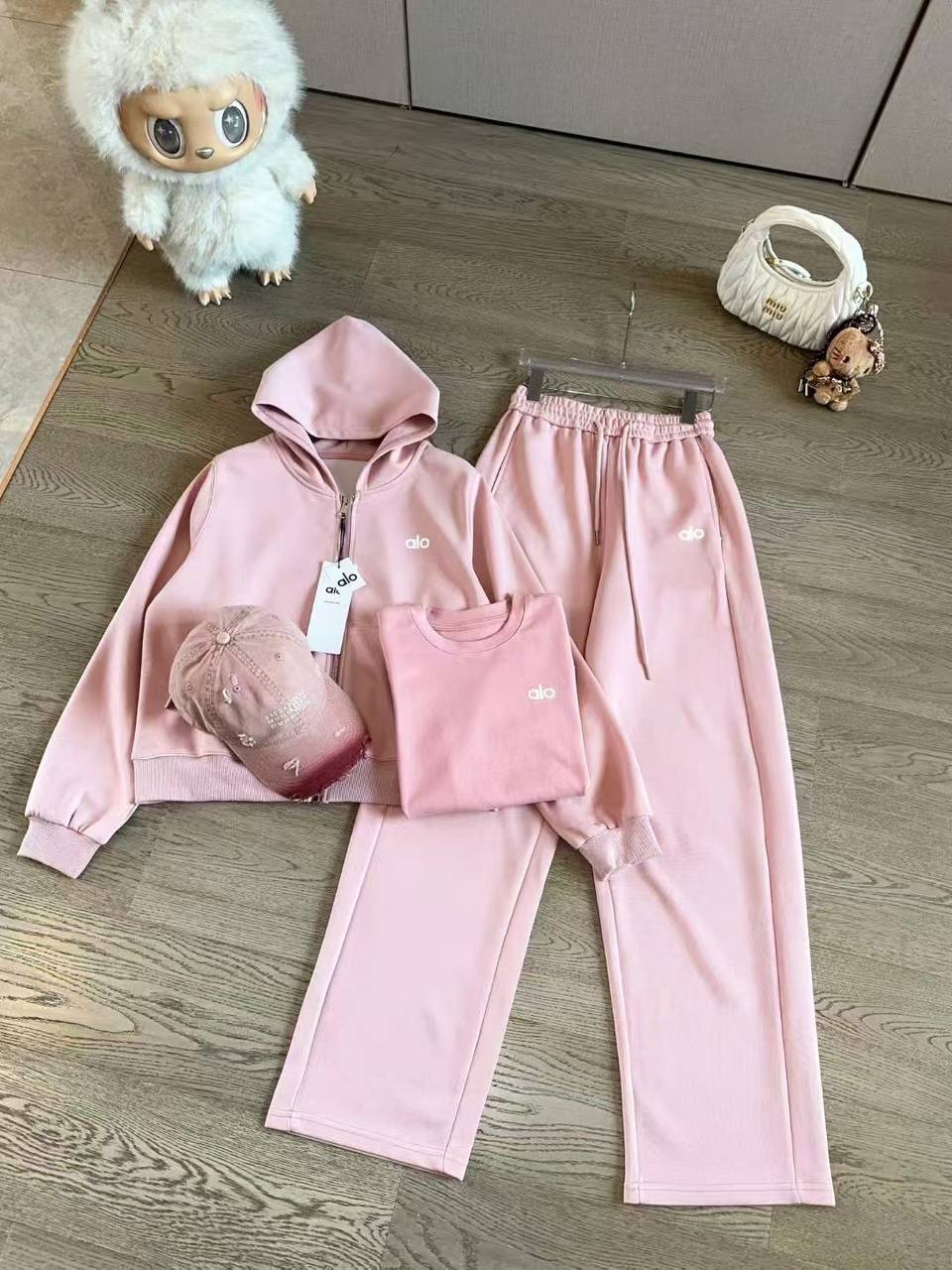 PINK 3 PIECE JOGGING SET